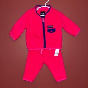 NWT hot pink fleece set for baby